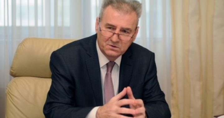 Савановић: Апел за подршку здравственим радницима