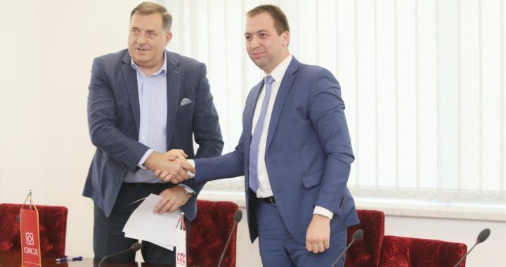 СПС – СНСД: Потписан споразум о сарадњи