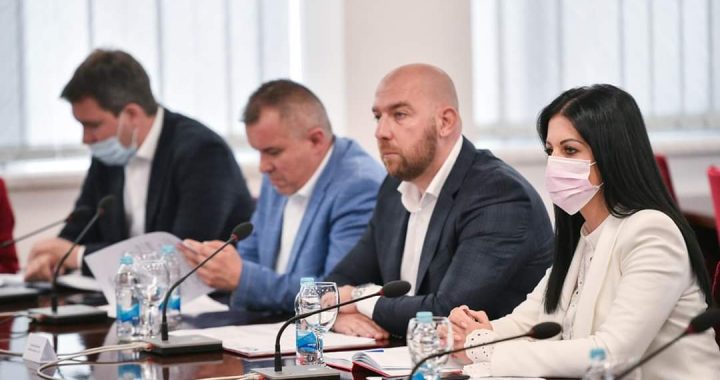 Бањалука: Кондић, Давидовић и Милаковић на састанку са коалиционим партнерима