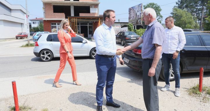 Делегација СПС у посјети Станарима