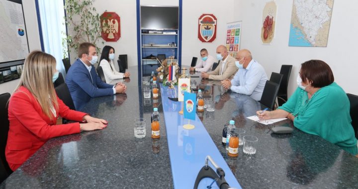 Љубиње: Делегација СПС се састала са начелником Крунићем