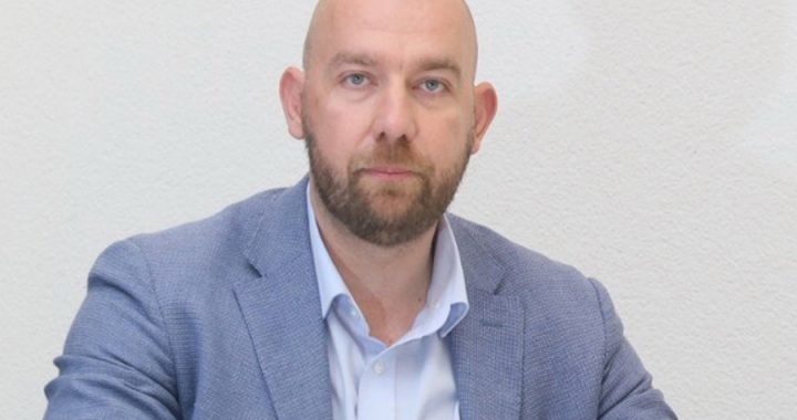 ИНТЕРВЈУ Саша Кондић, шеф Повјереништва СПС за град Бањалуку: Младима треба подршка, а не водиља