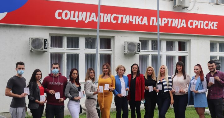 Млади и жене СПС БЛ обиљежили Свјетски дан писмености