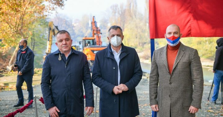 Кондић и Милаковић на озваничењу почетка градње моста у Доцу
