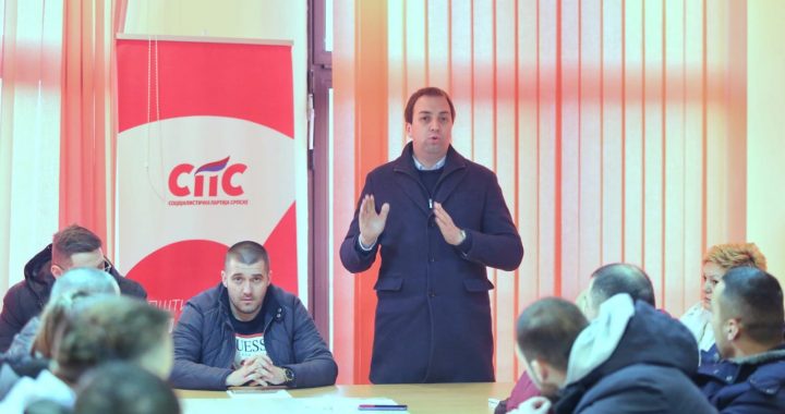 Предсједник СПС Горан Селак на састанку ОО СПС Лакташи